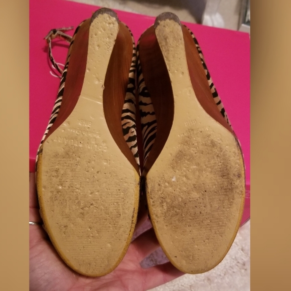 Satin Metallic Tiger Print Wedges - Picture 5 of 5